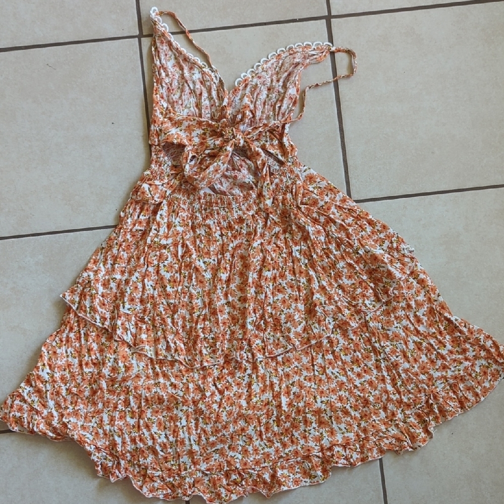 Simplee Peach and White Floral Smocked Sundress - Picture 6 of 8